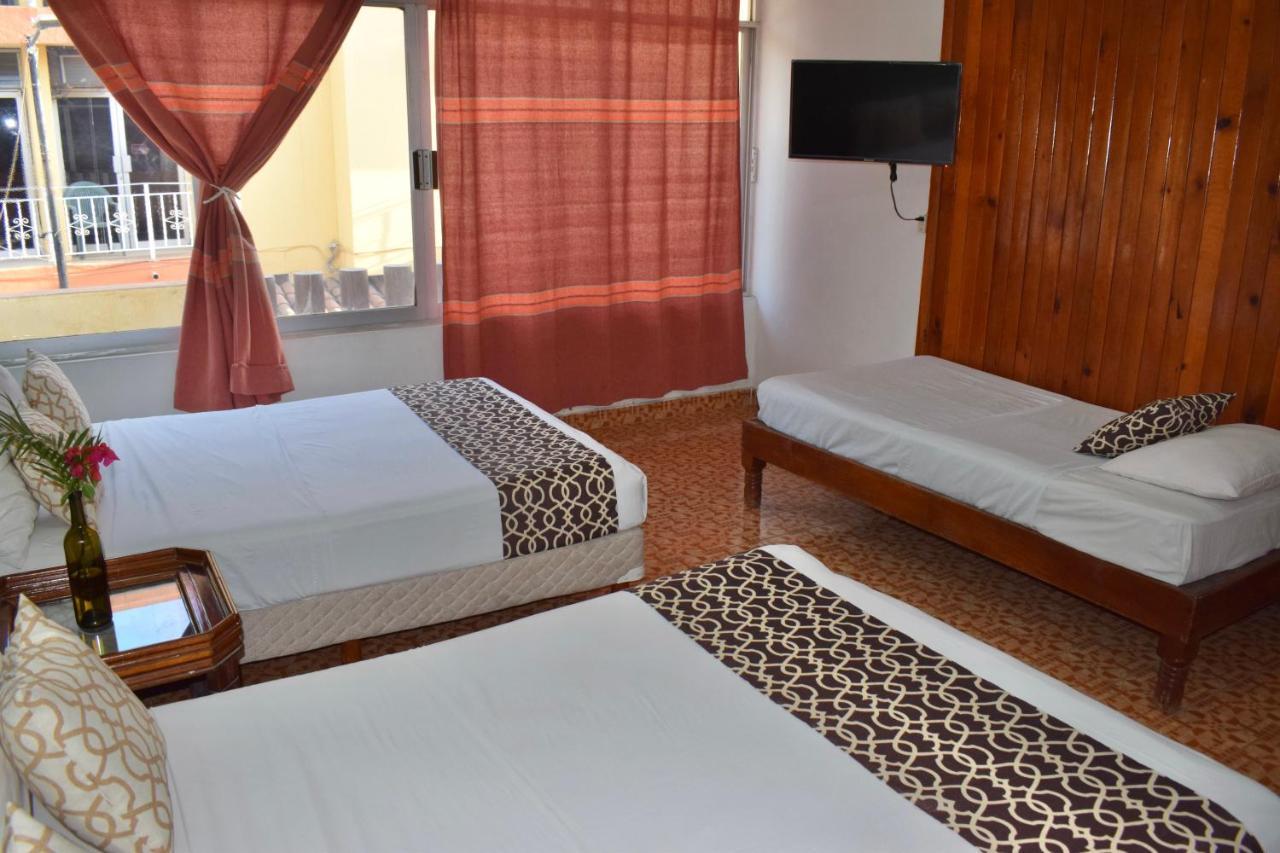 OYO Hotel Casa Arena Zihuatanejo Exterior foto