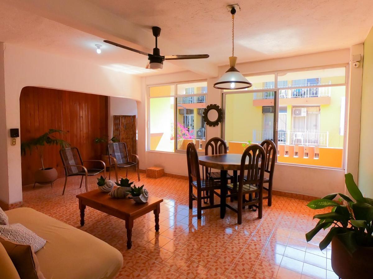 OYO Hotel Casa Arena Zihuatanejo Exterior foto