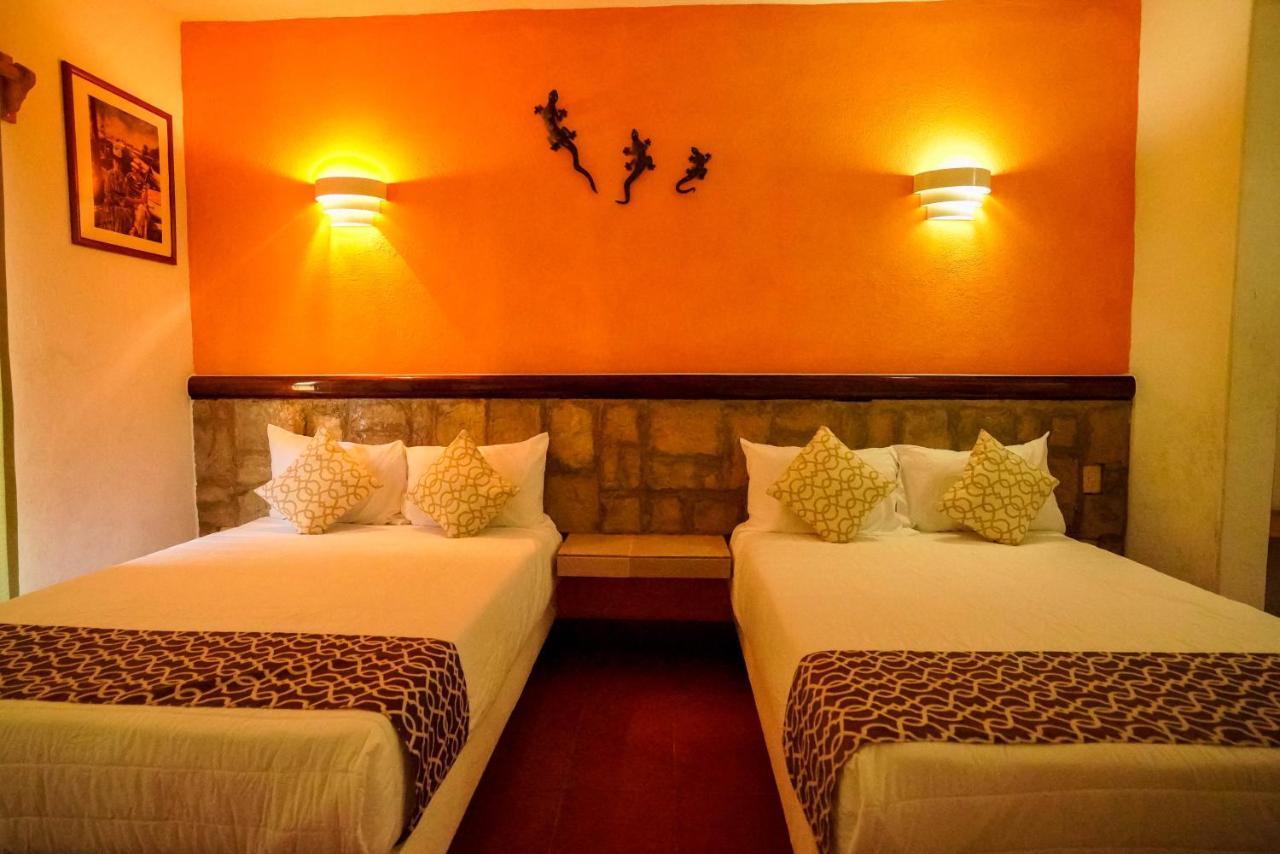 OYO Hotel Casa Arena Zihuatanejo Exterior foto