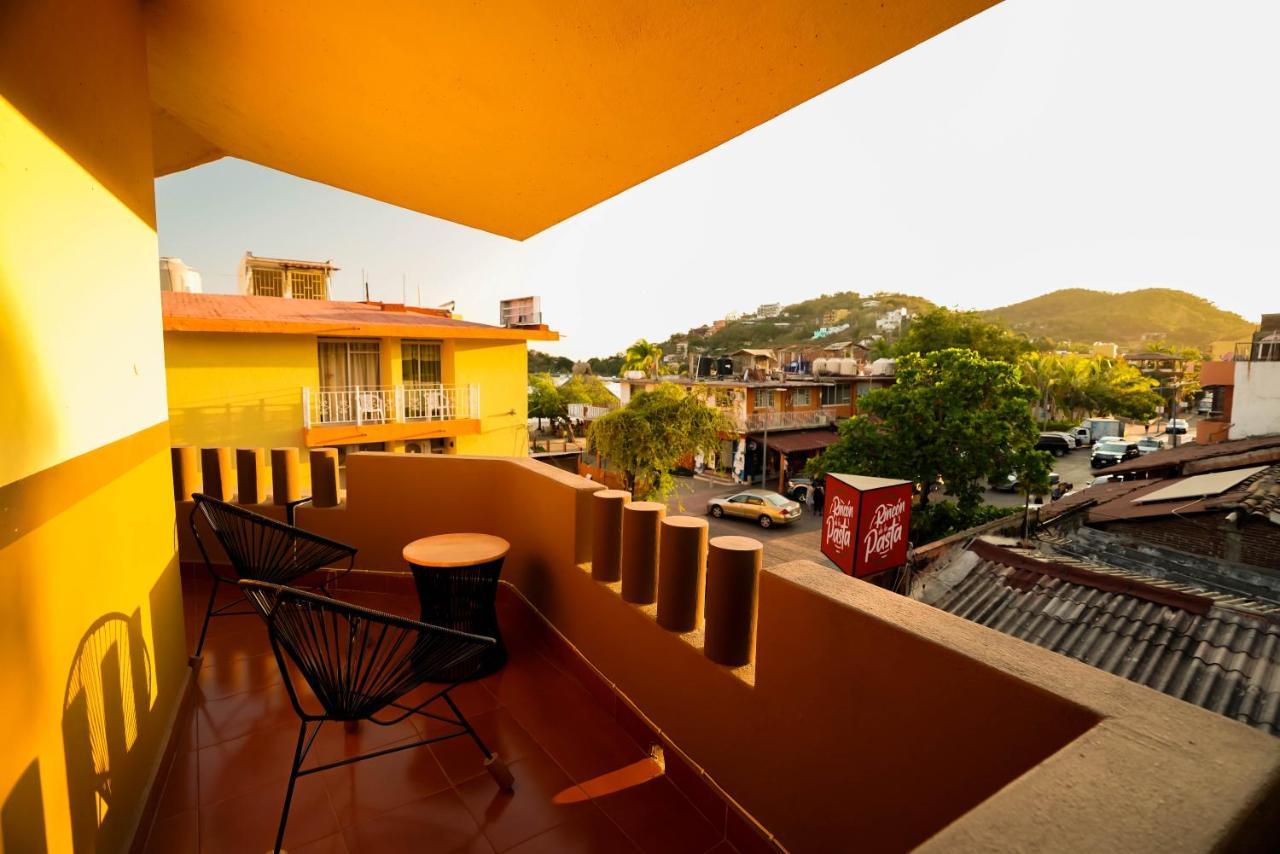 OYO Hotel Casa Arena Zihuatanejo Exterior foto
